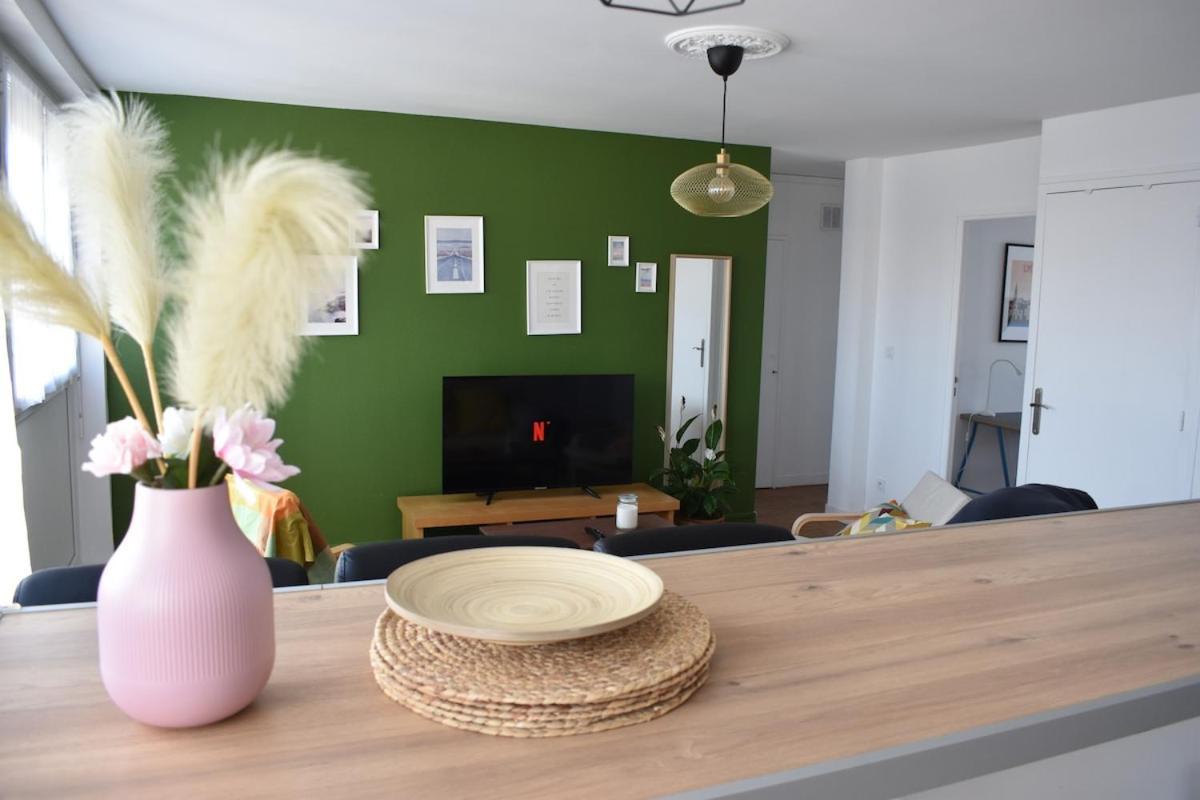 Appartement Lumineux 3 Chambres - Villeurbanne Gratte Ciel Luaran gambar