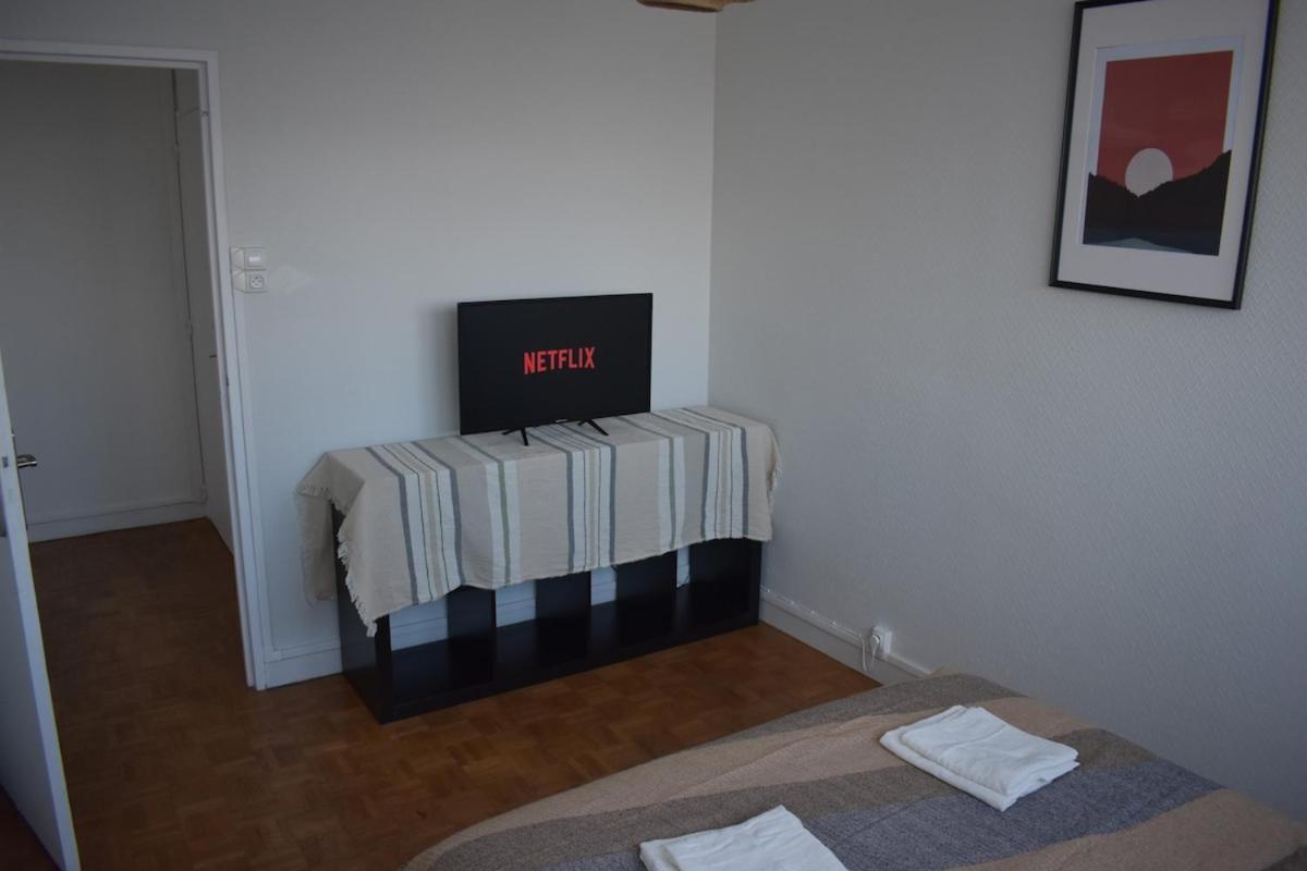 Appartement Lumineux 3 Chambres - Villeurbanne Gratte Ciel Luaran gambar