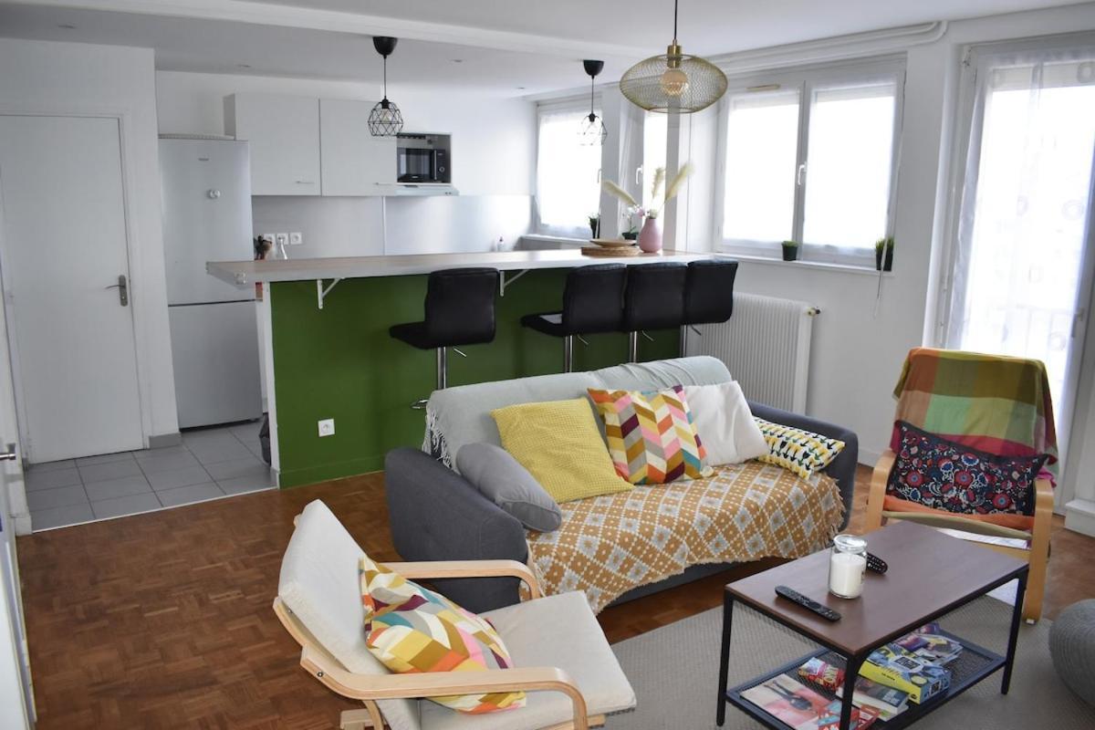Appartement Lumineux 3 Chambres - Villeurbanne Gratte Ciel Luaran gambar